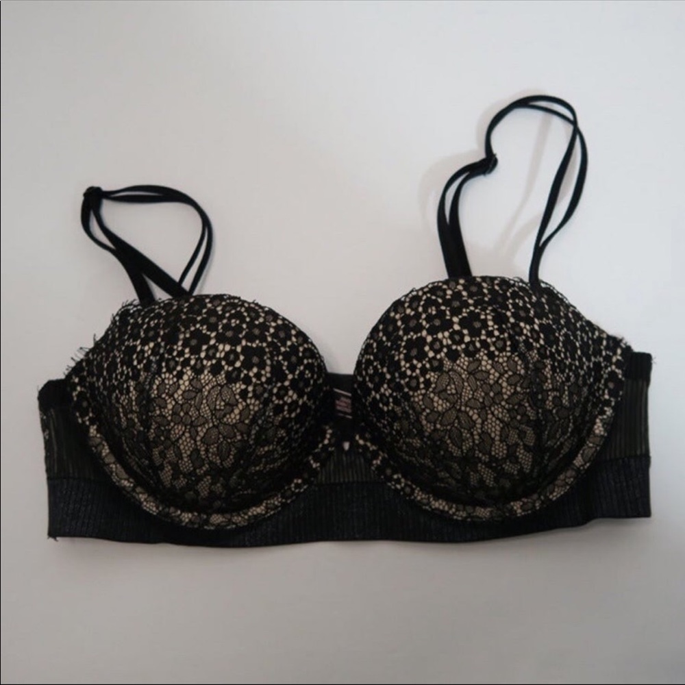 Victoria’s Secret Very Sexy Lace Push-up Bra 34B